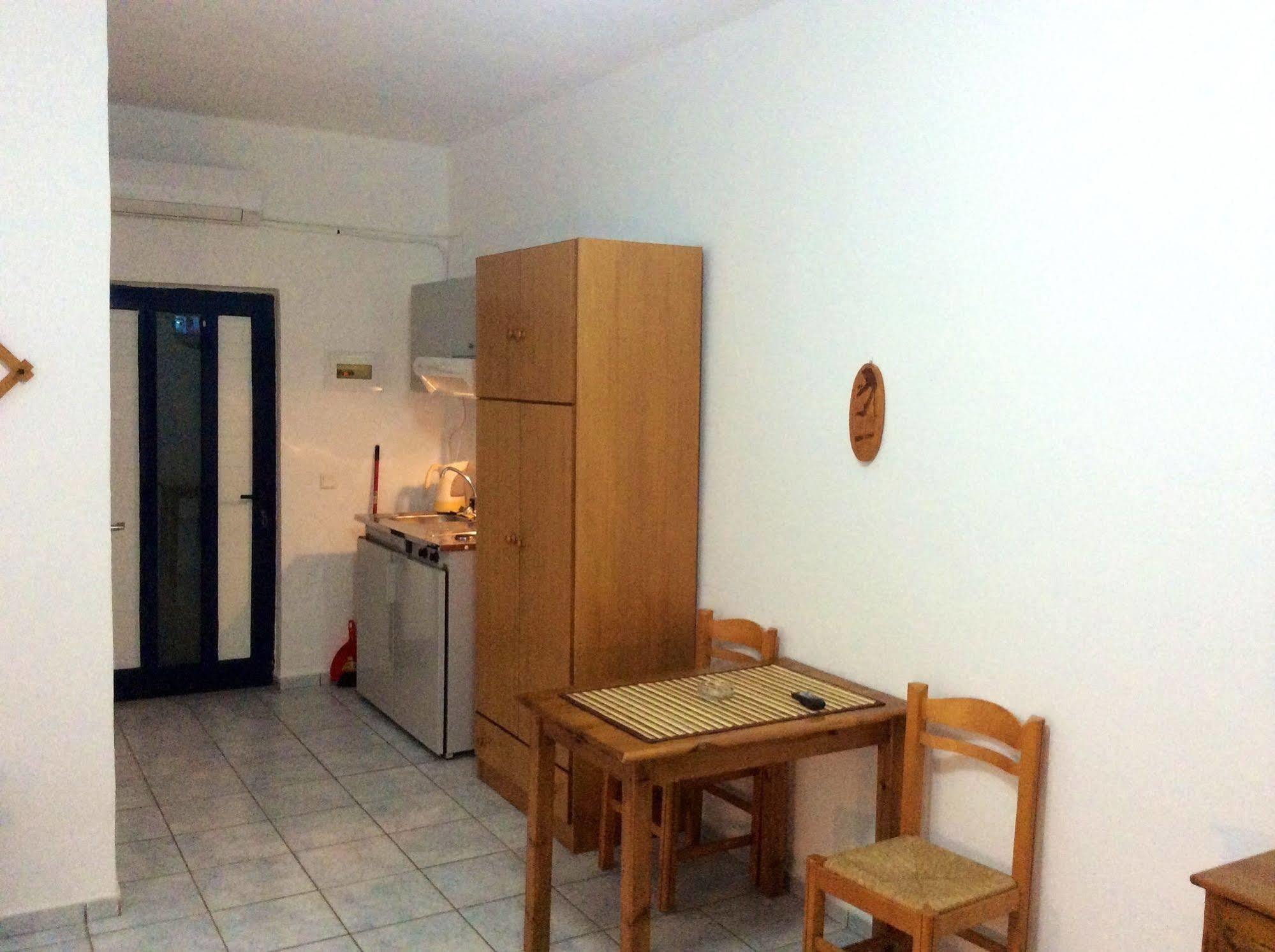 Maria'S Studios Frangokastello Екстериор снимка